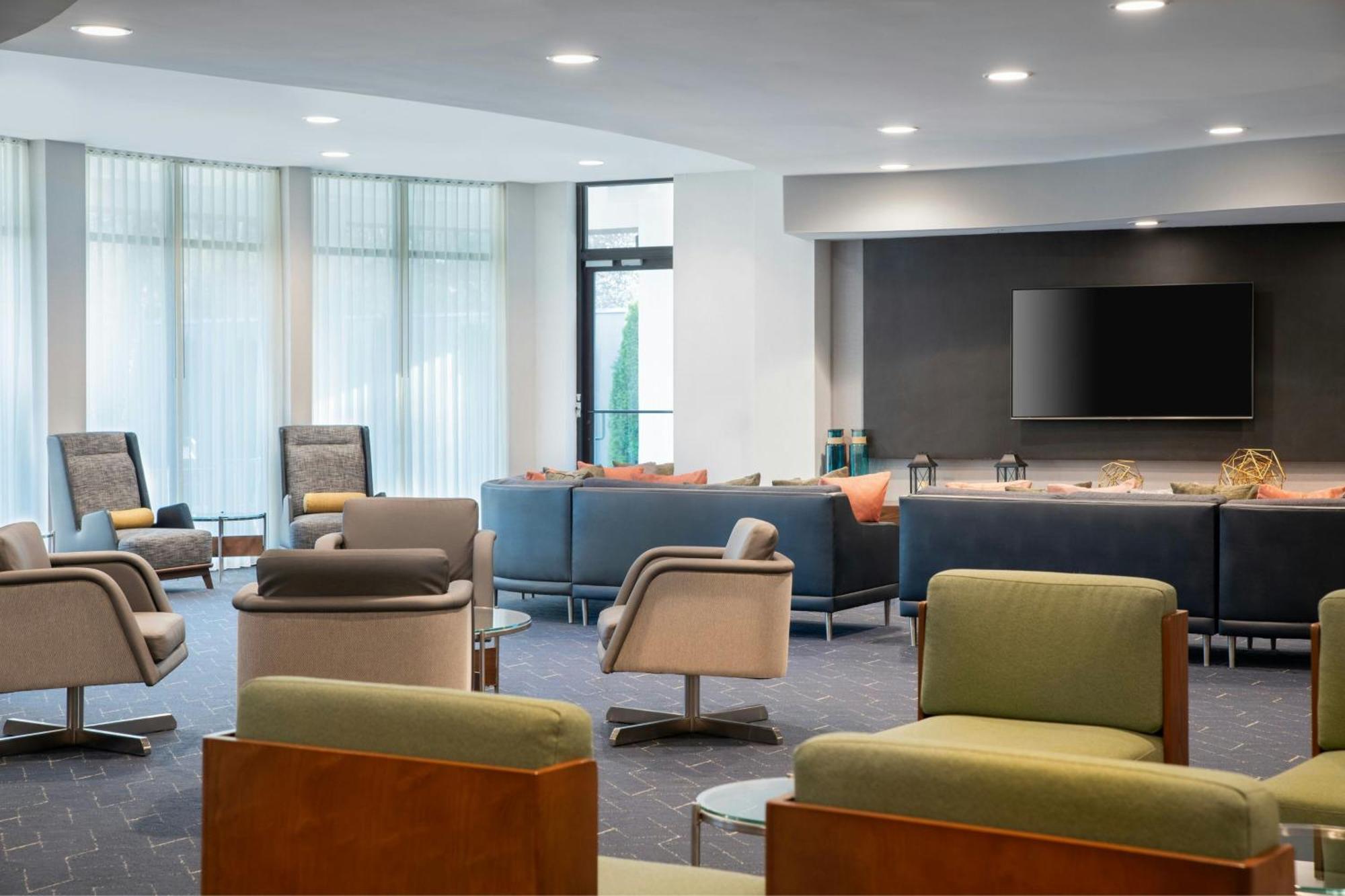 Courtyard By Marriott Providence Lincoln Hotel Exterior photo