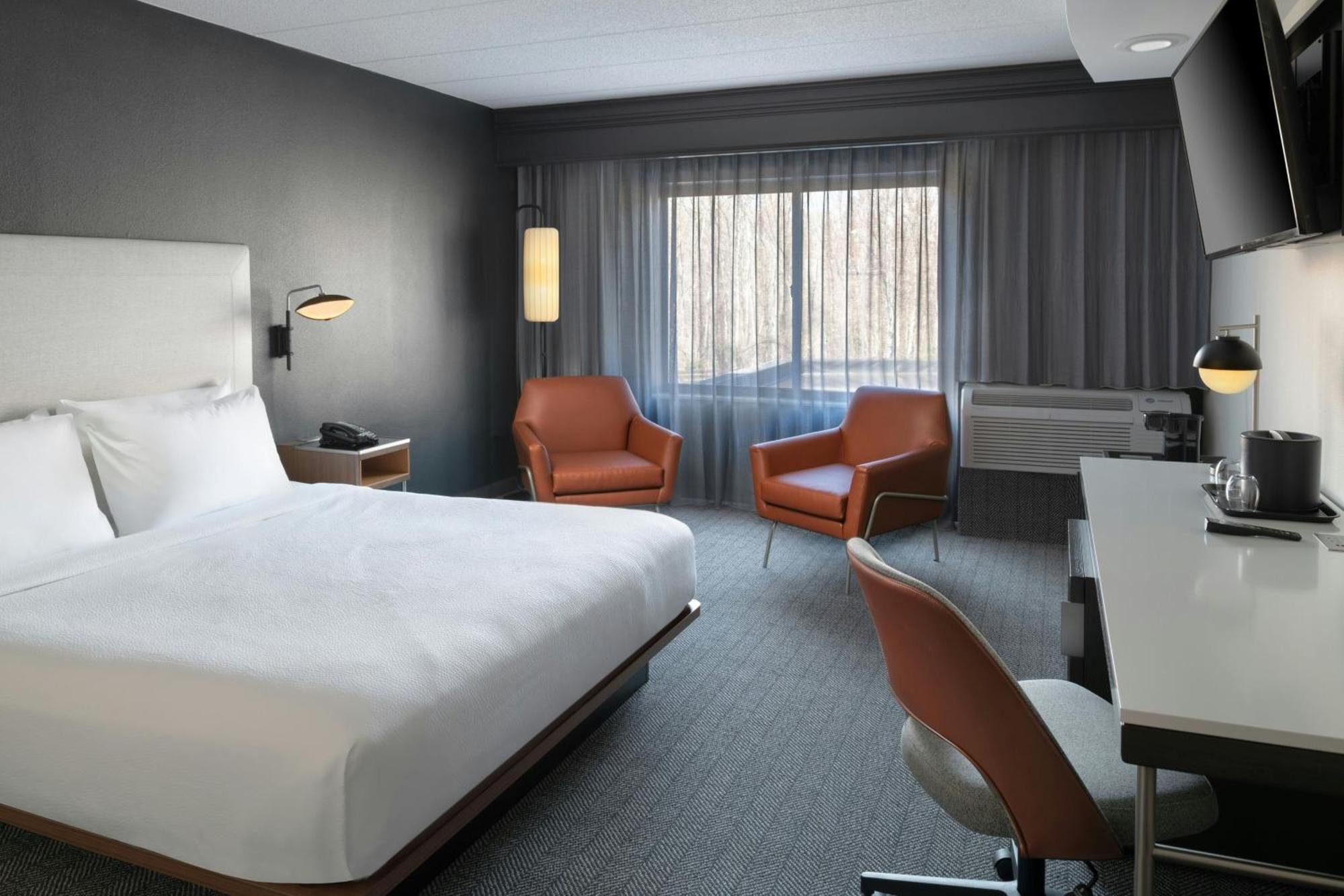 Courtyard By Marriott Providence Lincoln Hotel Exterior photo